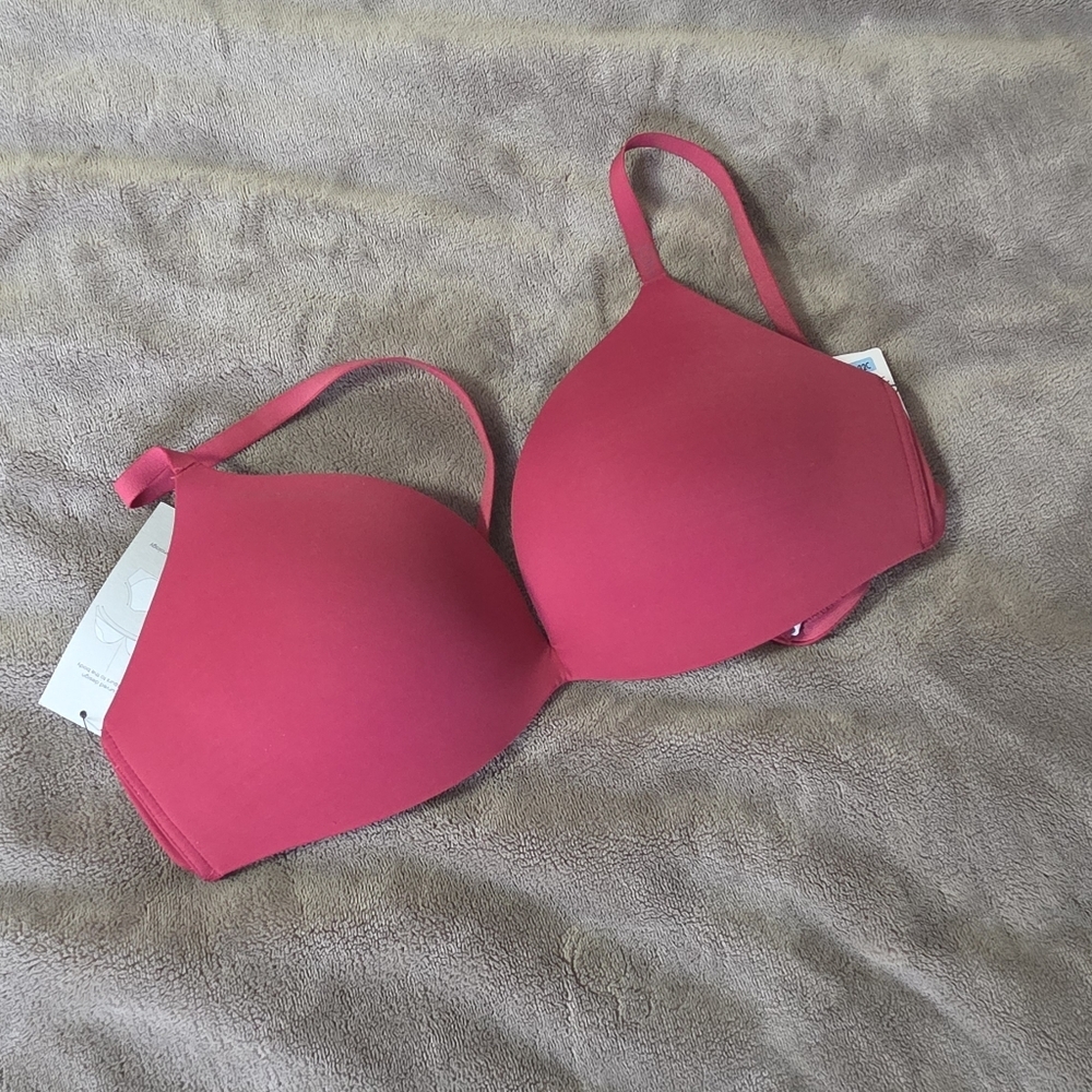 Calvin Klein Women's Red Plunge Bra